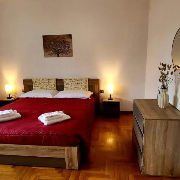 Casa Leonardo, hotel a Tirano