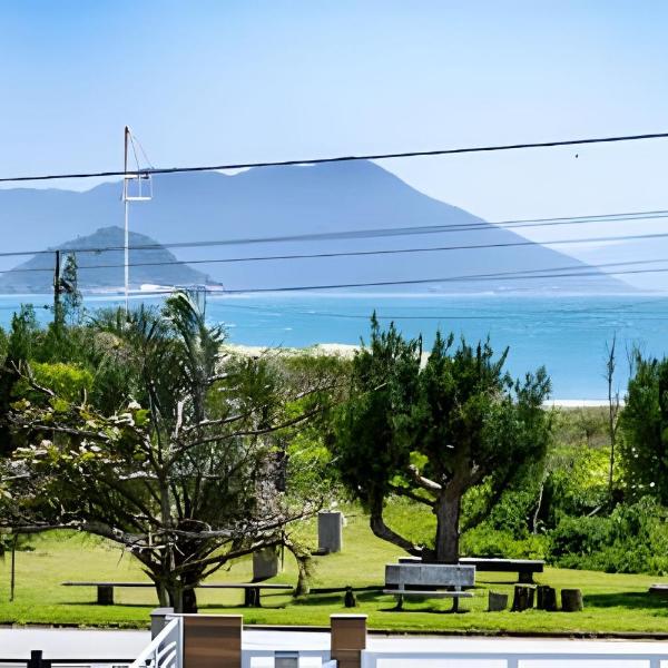 Sobrado 8 com sacada suíte e quarto a 50m da praia