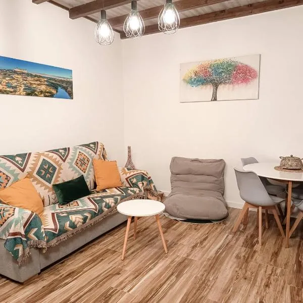 La Casita de Ale Casa Rural cerca Puy du Fou, khách sạn ở Polán