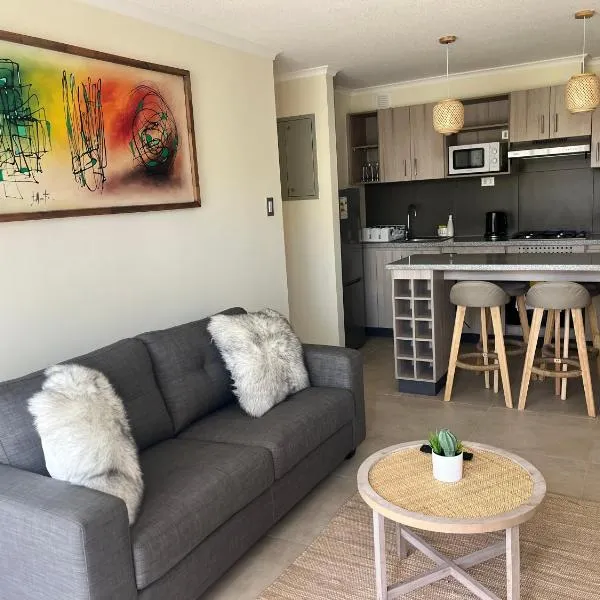 Marzo de relax Playa y Faro La Serena, hotel i La Serena