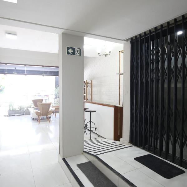 Mini Studio funcional mobiliado com cozinha e WC privativo - Foto 3