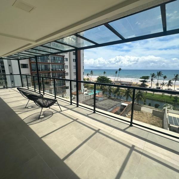 Cobertura com vista para o mar