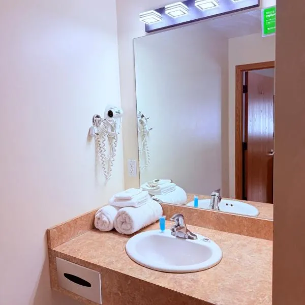 The Kingsley Suites, hótel í Kingsley