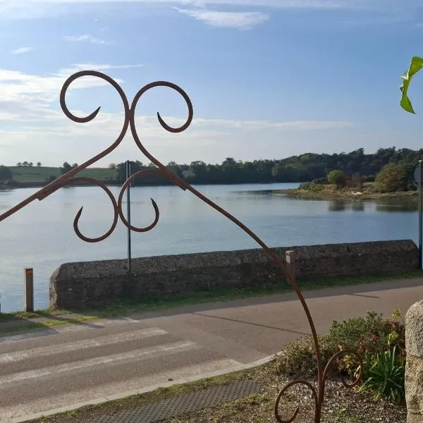 La Petite Maison de l'Estuaire, hotel i Pouldouran