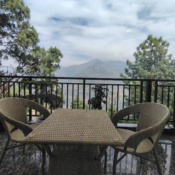 Hotel Lansdowne Vacations, hotel di Lansdowne