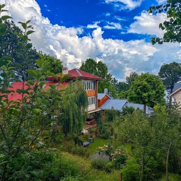 The Shivdhaar Estate kud'Patnitop, Hotel in Kūd