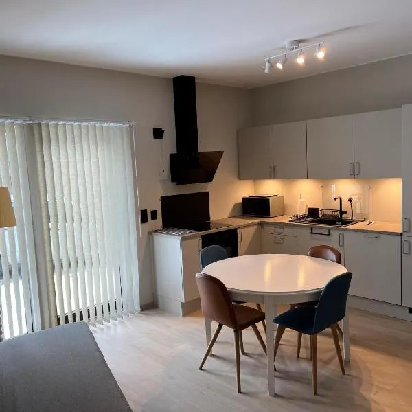 New & Modern apartment in a quiet area with Free Parking, viešbutis Bergene