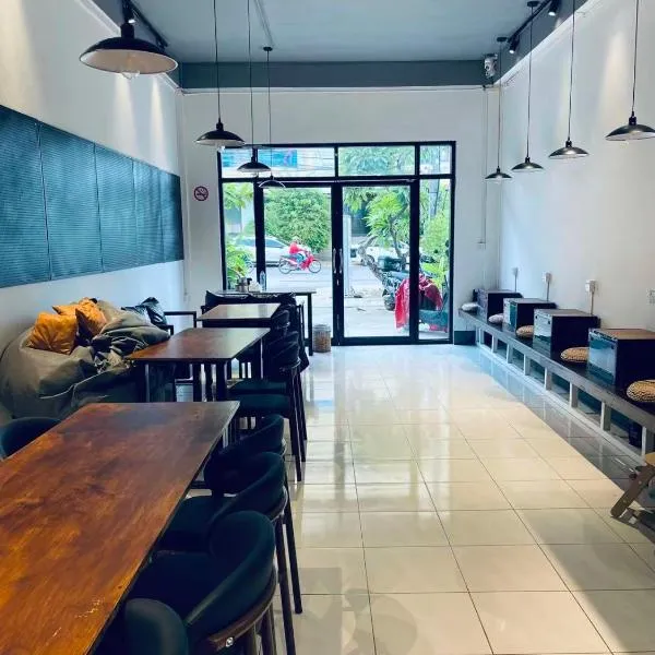 Hostel Of Witcher, hotel v destinaci Vientiane