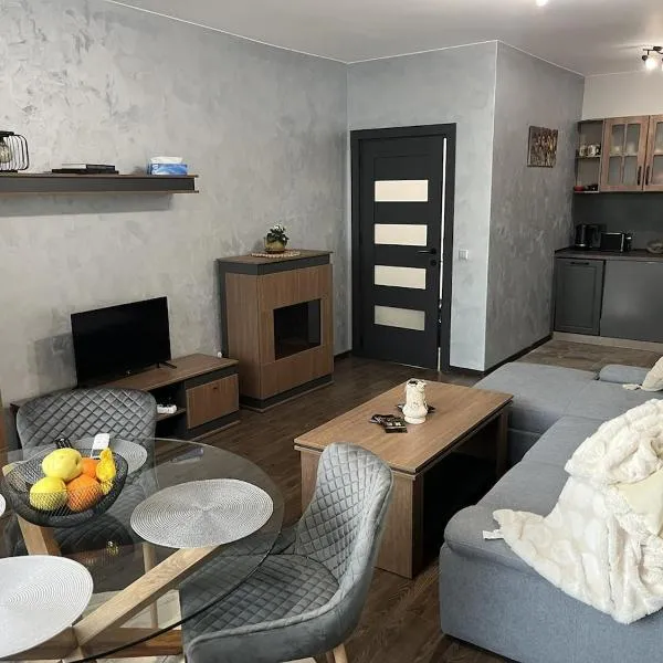 New apartment with parking,metro,expo center,airport: Sofya'da bir otel