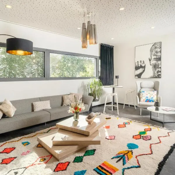 BW Plus Central Park Hotel & Spa, hotel u gradu La Rošel