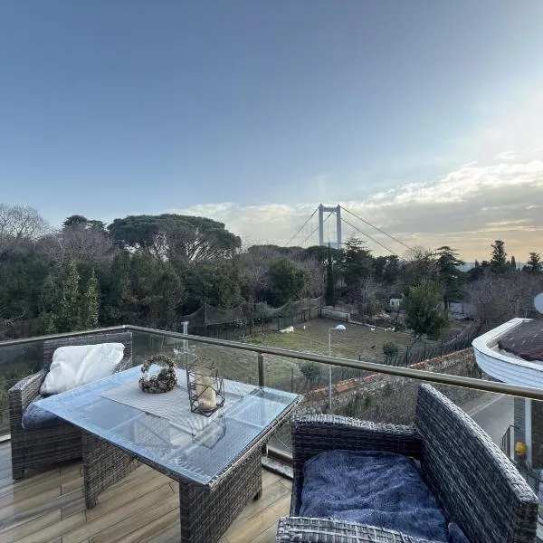 Panoramic Bosphorus View Terrace Flat, hotel in Istanbul