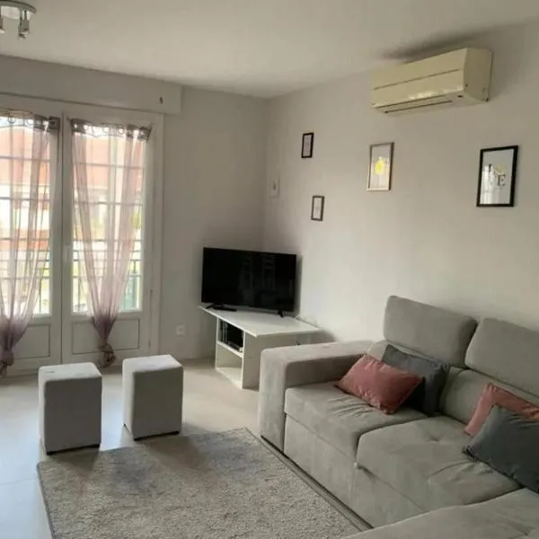 Maison 2 chambre, salon, 5 couchage 57 rue du drain 95480 Pierrelaye, hotel sa Pierrelaye