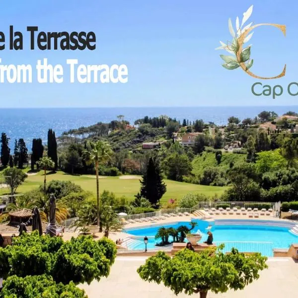 Cap One, au cœur de Cap Esterel VUE MER & PISCINES - Accès piscines et parking couvert inclus、アゲのホテル