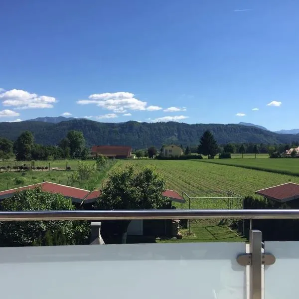 Stylisches Haus in Klagenfurt mit Bergblick, готель у місті Клагенфурт