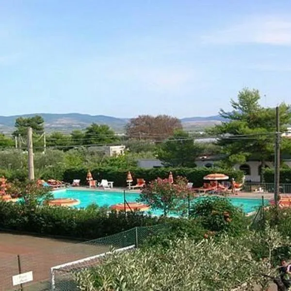 Chalet Pineta Mare, hotel u gradu 'Foce Varano'