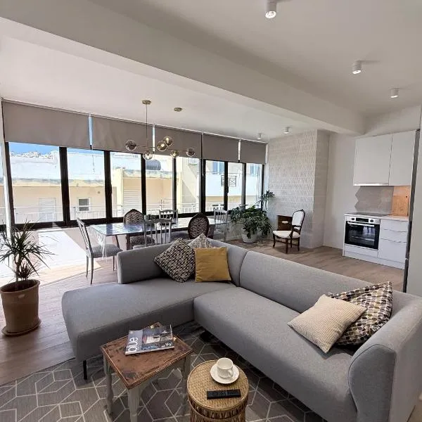 Sitia Heights Apartment - Central Sea View, hotel v mestu Sitia