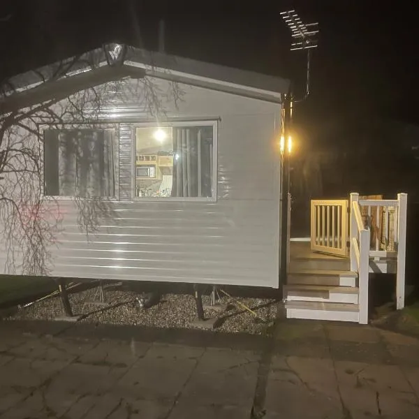 6 berth static 3 bedroom free WiFi Northshore holiday park Skegness, hotel in Skegness