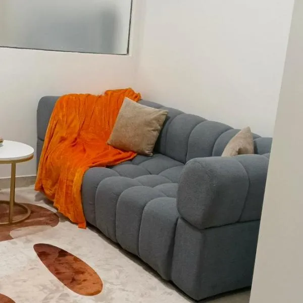 Fun-fantastic Furnished Apartment, The Loftel near UN, Embassies, Two Rivers & Village Market,with a Pool and Gym, hotel di Nairobi