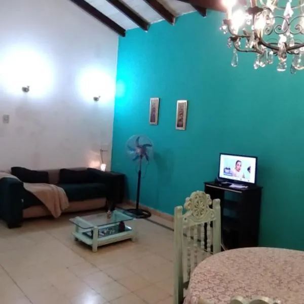 Luz Azul Casa de Huéspedes, hotel en La Plata