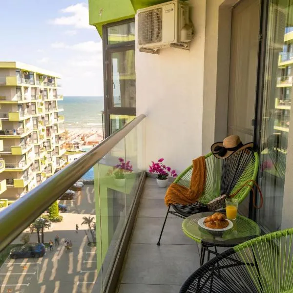 Rock Apartment in Spa n Pools Beach Resort-Parking, hôtel à Mamaia Nord – Năvodari