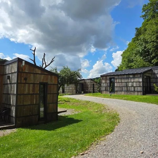 "Rózin Pstrągarnia" domki całoroczne Jura Krakowsko-Częstochowska, hotel di Krzeszowice