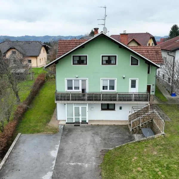 Apartments and Rooms Kozjanski Park, hotel a Bistrica ob Sotli
