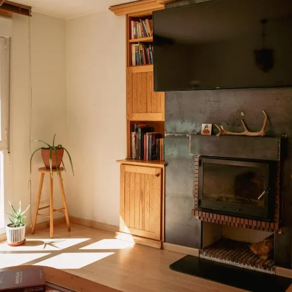 Cozy apartment in the mountains, hotelli kohteessa Bronchales