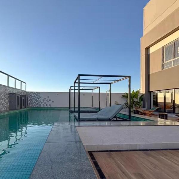 M e M House