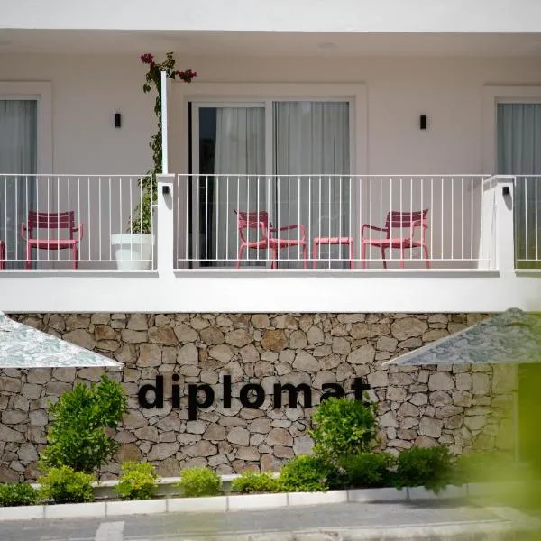 Diplomat Suites、マルマリスのホテル