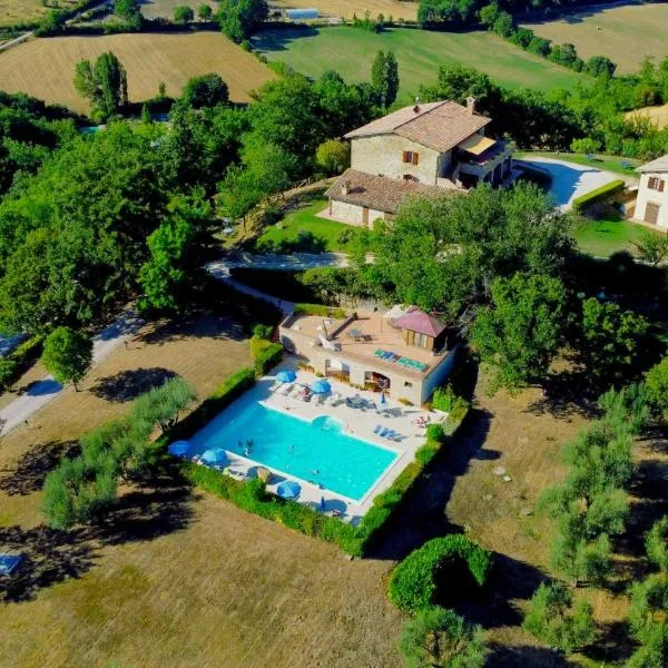 구비오에 위치한 호텔 Agriturismo Casalta