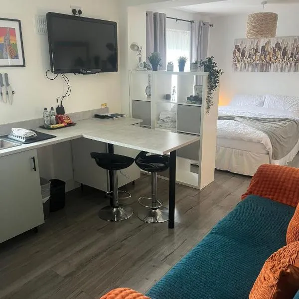 The Éire Escape Countryside Studio near Newgrange & Dublin, hotel v destinácii Slane