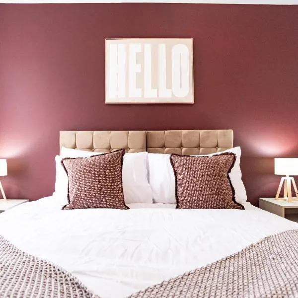 The Seaside Loft | Sleeps 6 | Central Folkestone, hotel v destinaci Folkestone