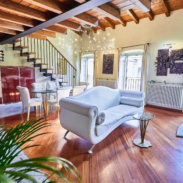 Luxury Design Loft - Piazza Pontida, hotel in Bergamo