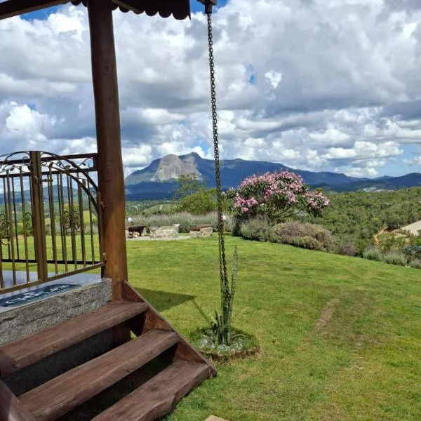 Chalé Bela Montanha Vista Pedra Azul Lareira e Charme, hotel en Venda Nova do Imigrante