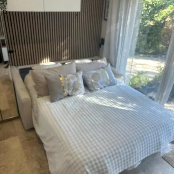 Studio cosy près du Pont du Gard, khách sạn ở Vers Pont du Gard