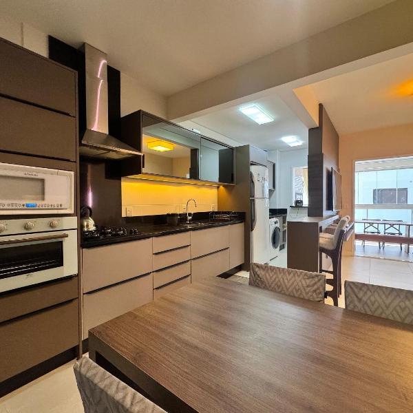 Plazza de Palmas - Apartamento mobiliado e equipado na Praia de Palmas, em condomínio com área de lazer completa.