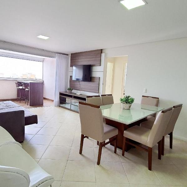 Residencial Yasmin - Apartamento espaçoso na Praia de Palmas com 3 quartos, totalmente equipado e mobiliado, muito confortável e com excelente localização.