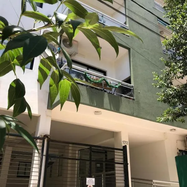 Departamento un dormitorio con cochera a metros del rio Uruguay- Colón entre rios, hotel v destinácii Colón