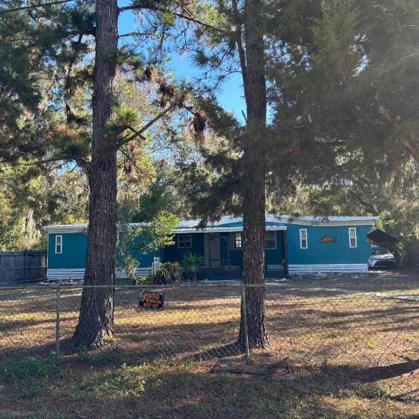 Prime Crystal River location!, ξενοδοχείο σε Crystal River