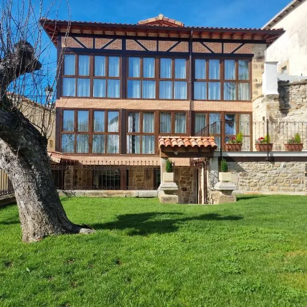 VALGALA Hotel Rural, hotel en Espinosa de los Monteros