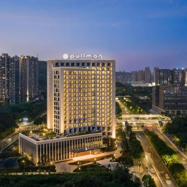 Pullman Chongqing Xiyue: Chongqing şehrinde bir otel