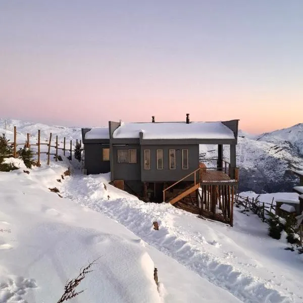 Casa en Farellones โรงแรมในซานติอาโก