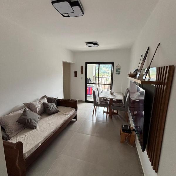 Apartamento à 100 metros da Praia Martin de Sá