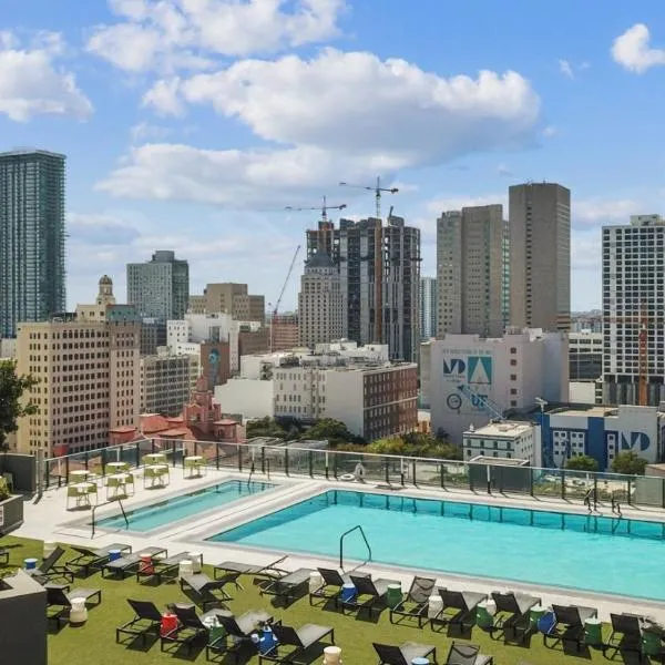 Azure Miami - Studio Apartment with Stunning City & Bay Views!, hotel en Miami