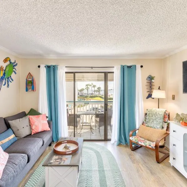Casa Del Mar 257 Scenic Coastal Bliss & Panaromic Angled Gulf Front Views & Babe's Beach Private Balcony WiFi, hotel em Galveston