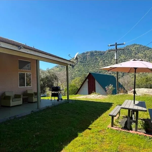 The Gathering Spot-6 miles from Sequoia Nlt'l Park, hotell i Three Rivers