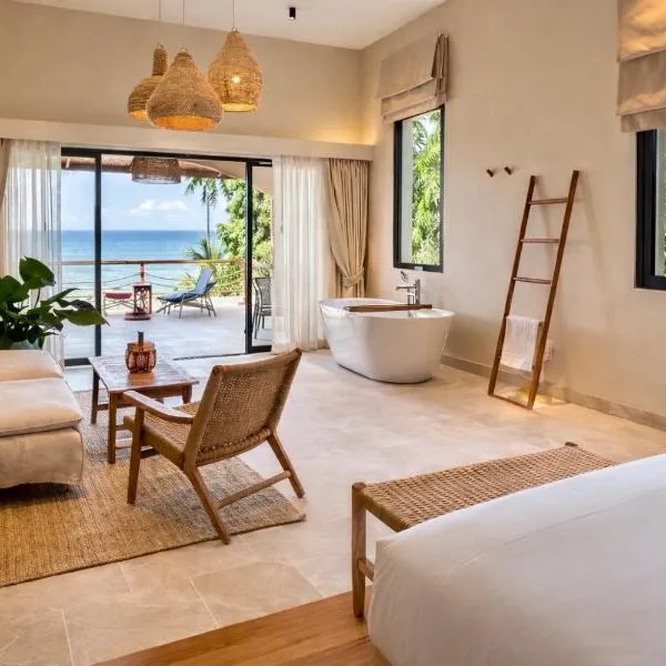 Baan Jai Dee Beach Front Hotel, hotel di Wok Tum