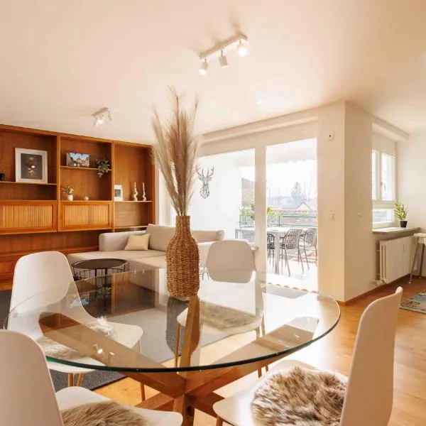 Ferienwohnung Schwarzwaldnest 2 - black forest nest 2, im Herzen von Emmendingen、エメンディンゲンのホテル