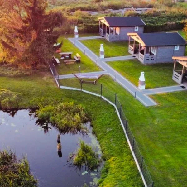 Sosnowy Zakątek Stegna- domki rodzinne blisko morza wędkowanie, rowery, plac zabaw, viešbutis Stegnoje