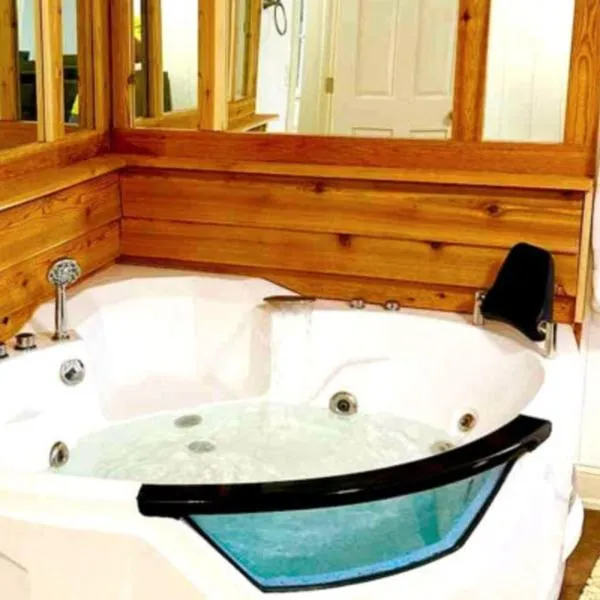 Hot Tub 5 beds, hotel Moorheadben